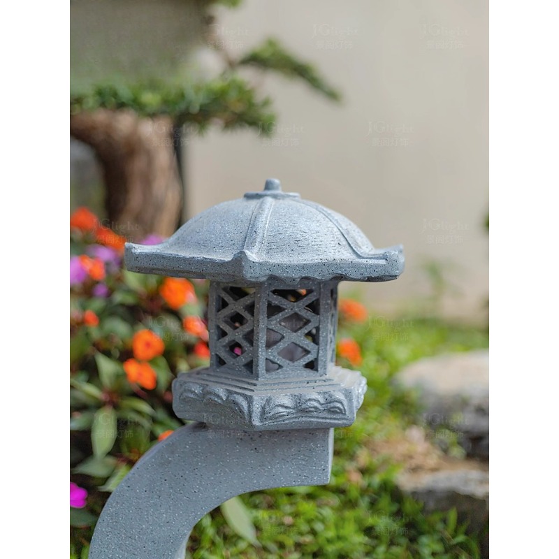 Outdoor Chinese stone lantern  - Gardening Tools B&M reseña y precio