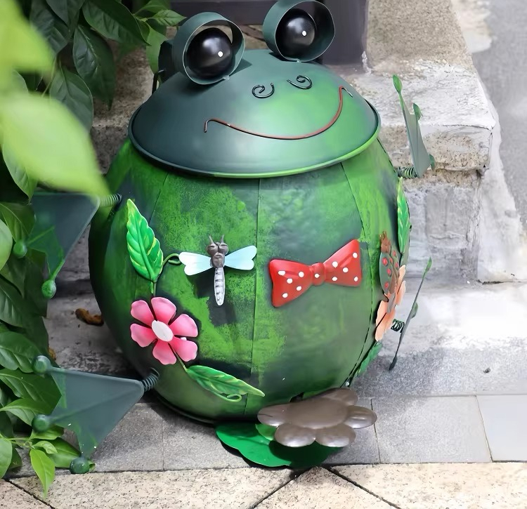 Wrought iron trash can outdoor - Gardening Tools Cartoon reseña y precio